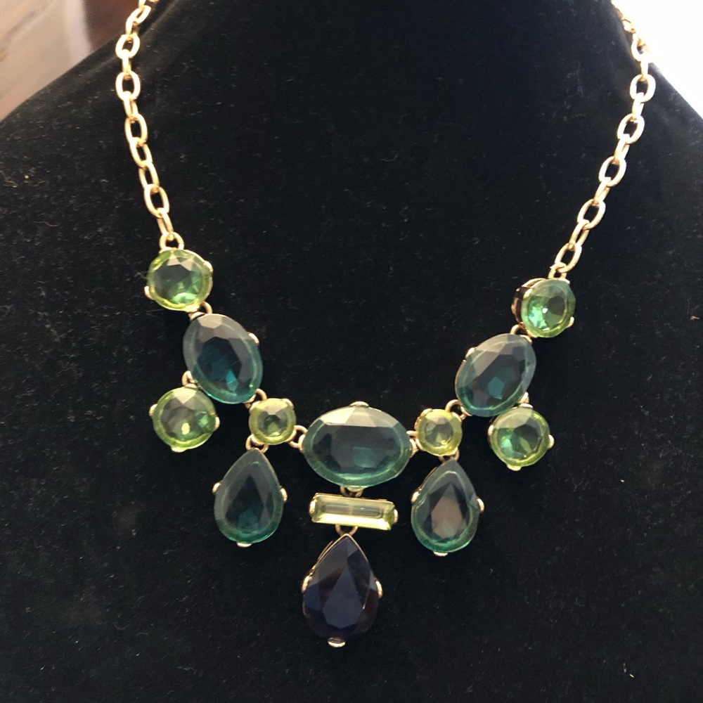 C Wonder statement necklace
